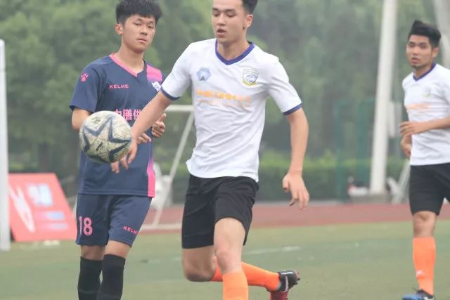 队记：绿军认为交易来的4个选秀权 无论自用还是交易都很有价值